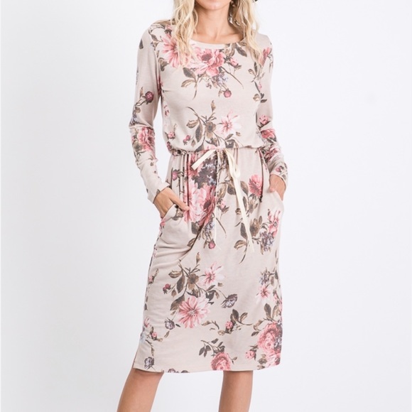 *Restocked* Floral, knee length, casual dress with drawstring and pockets - Picture 1 of 5